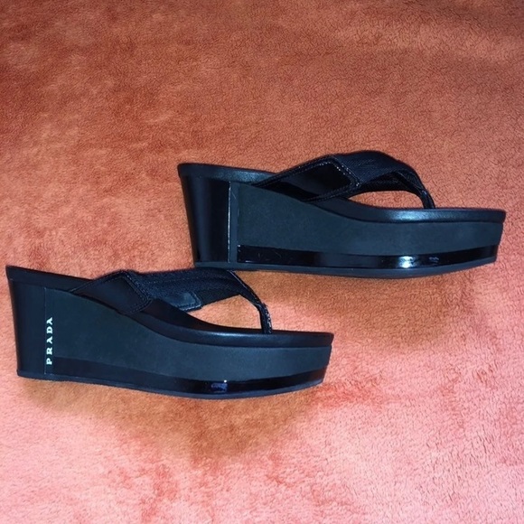 PRADA LEATHER WEDGES - Picture 2 of 4